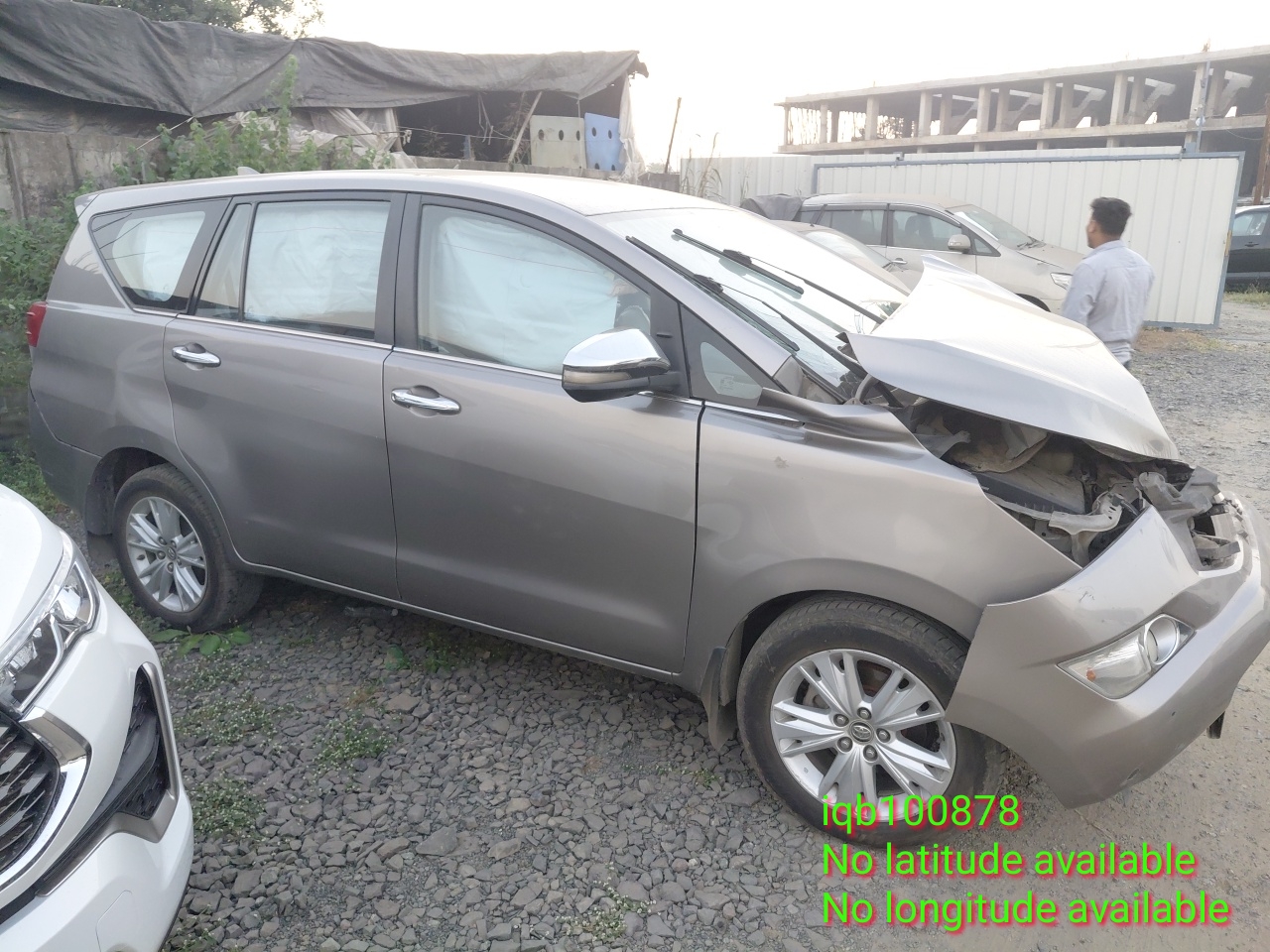  TOYOTA INNOVA CRYSTA 2.8 ZX AT 7 STR